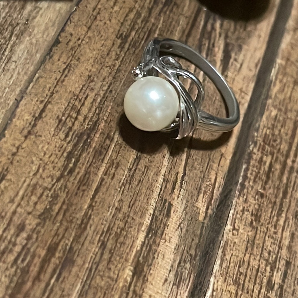 Pearl ring